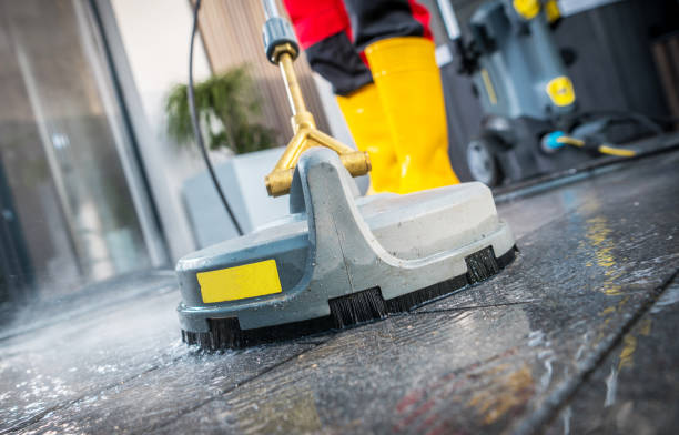 Best Deck Pressure Washing  in Zumbrota, MN